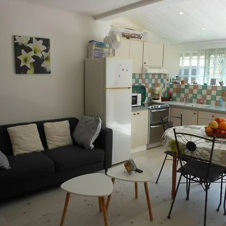 3 Pces Mez 52m2 + Terrasse 16m² Ref 4058 * Le Castellas
