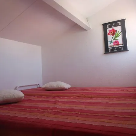 3 Pces Mez 52m2 + Terrasse 16m² Ref 4058 아파트 Le Castellas